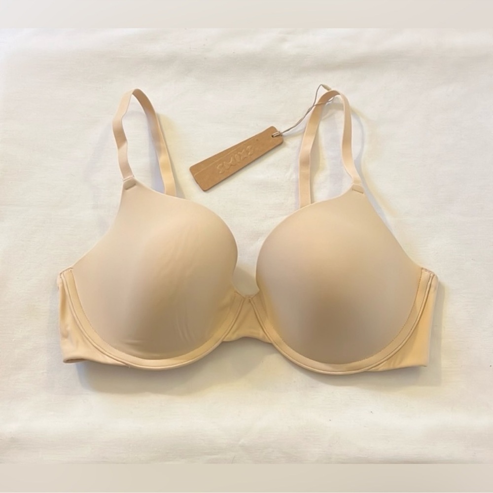 SKIMS  (B25) FITS EVERYBODY T-SHIRT BRA NWT SAND SIZE 34B